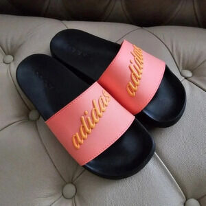❤️HOST PICK❤️ Adidas Slides Adilette Coral  Black size 8
